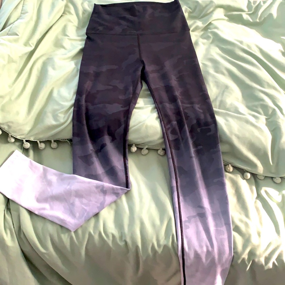 Black and white camo leggings